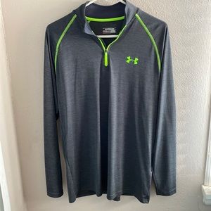 Mens Under Armour Heat Gear shirt.